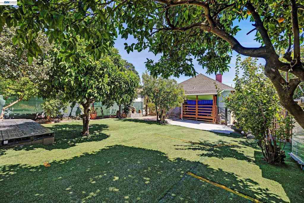 Homes For Sale - 2309 High St<br/> Oakland, CA 94601