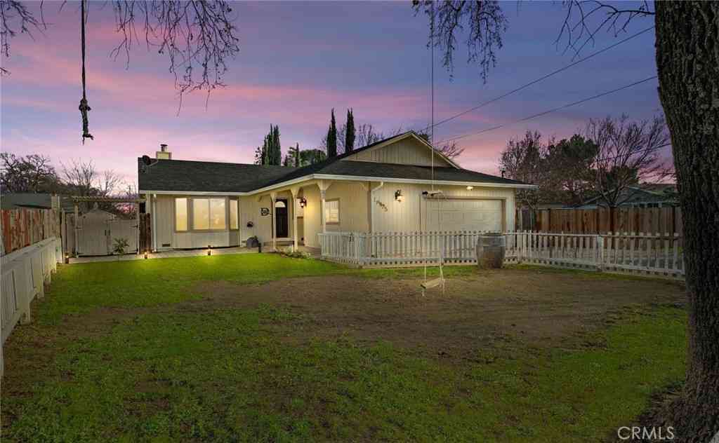 Homes For Sale - 18825 Horseshoe Rd<br/> Hidden Valley Lake, CA 95467