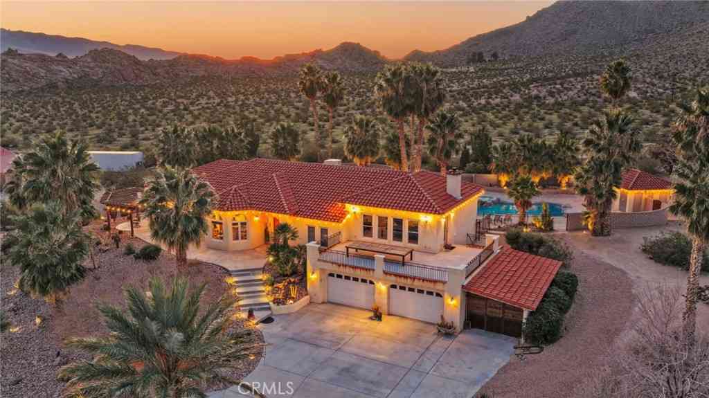 Homes For Sale - 31024 Rabbit Springs Road<br/> Lucerne Valley, CA 92356