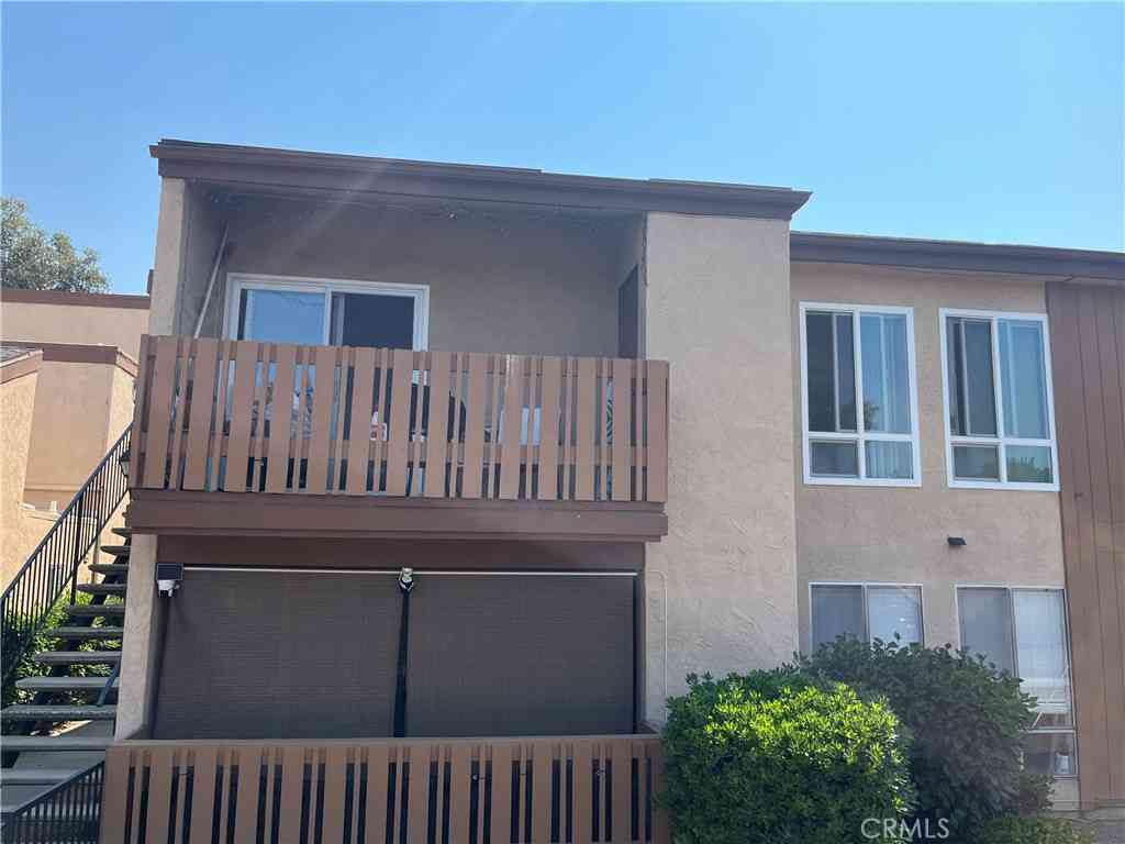 Homes For Sale - 1051 Rock Springs #241<br/> Escondido, CA 92026