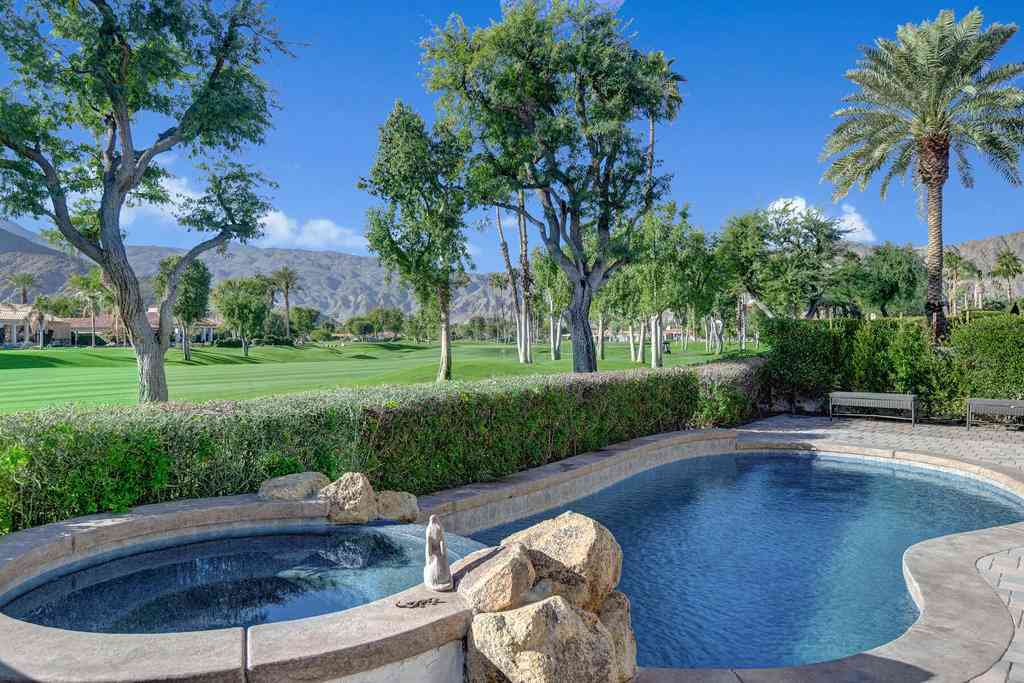 Homes For Sale - 79265 Toronja<br/> La Quinta, CA 92253