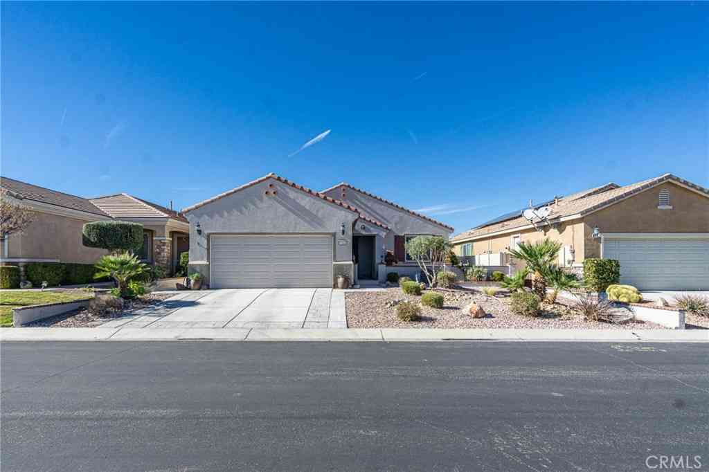 Homes For Sale - 10468 Darby Road<br/> Apple Valley, CA 92308