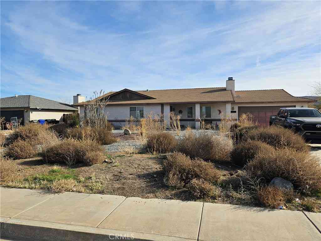 Homes For Sale - 13485 Applewood Road<br/> Apple Valley, CA 92308