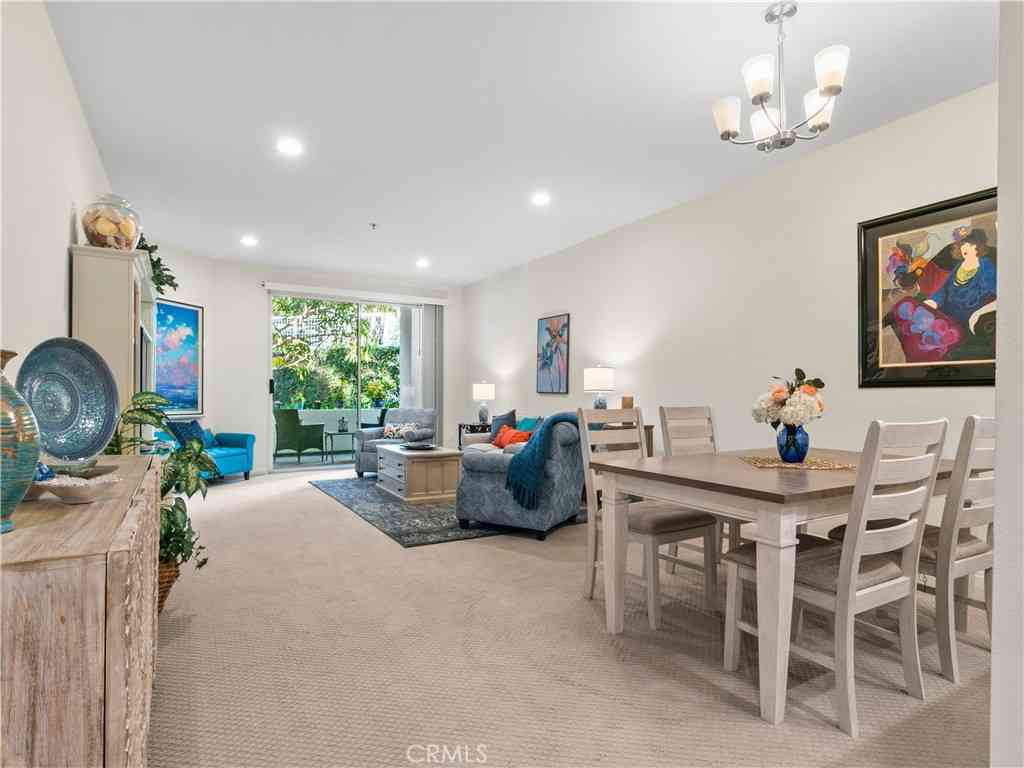 Condo For Sale - 25422 Sea Bluffs Dr #103<br/> Dana Point, CA 92629