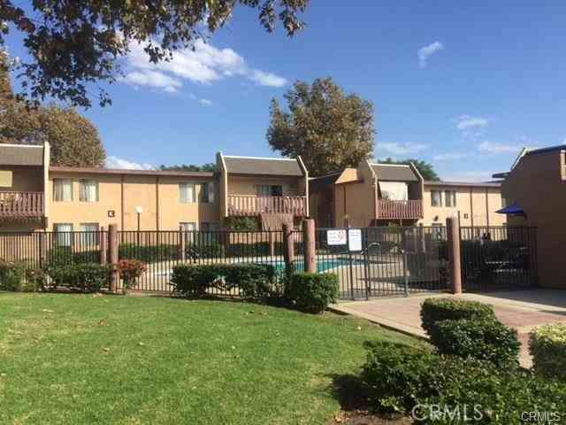 Homes For Sale - 801 S Lyon Street #A112<br/> Santa Ana, CA 92705