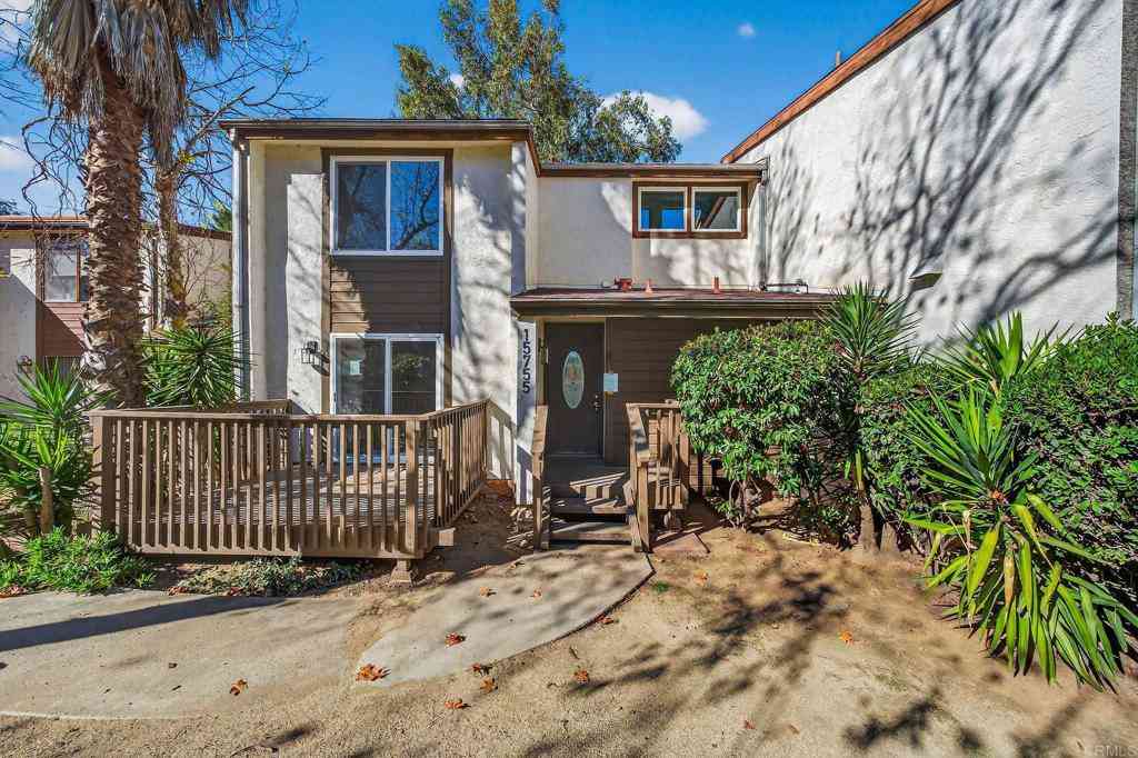 Homes For Sale - 15755 Davis Cup Lane<br/> Ramona, CA 92065