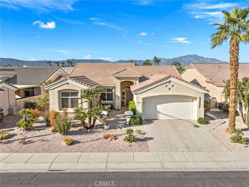 Homes For Rent - 36627 Crown Street<br/> Palm Desert, CA 92211