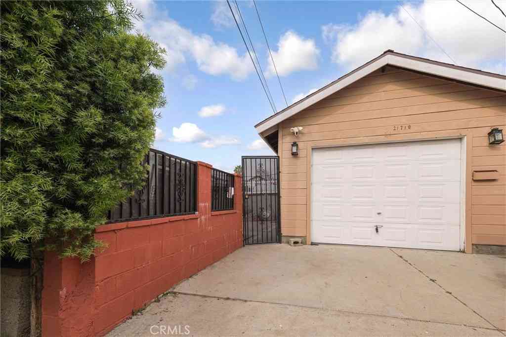 Homes For Sale - 21719 Neptune<br/> Carson, CA 90745