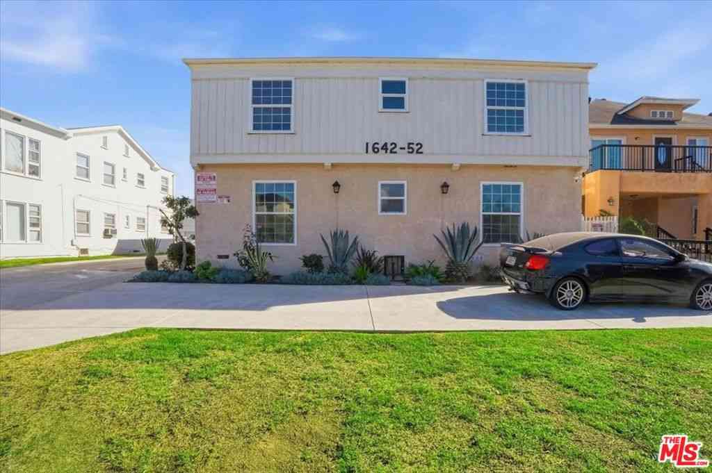 Homes For Sale - 1642 Crenshaw Boulevard<br/> Los Angeles, CA 90019