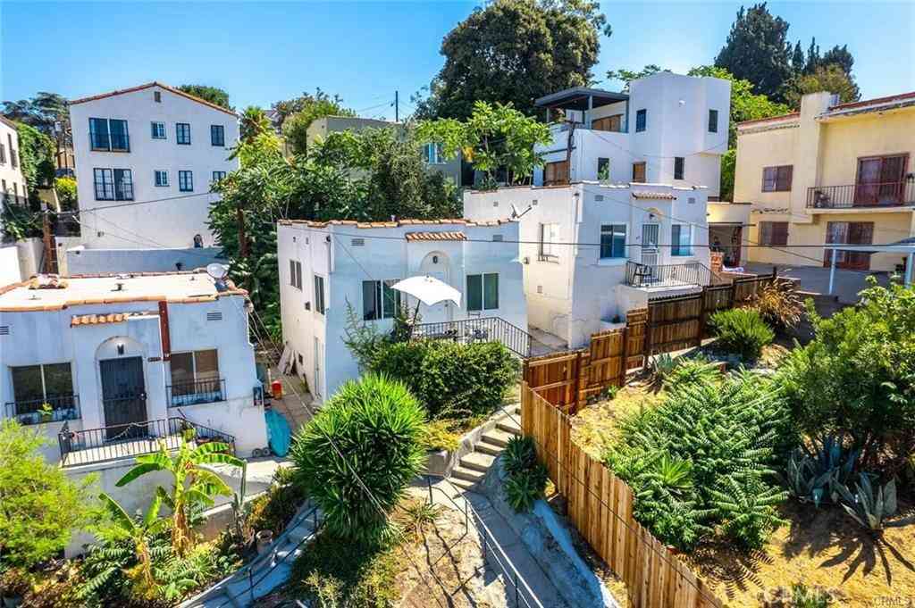 Homes For Sale - 1303 Lilac Terrace<br/> Los Angeles, CA 90026