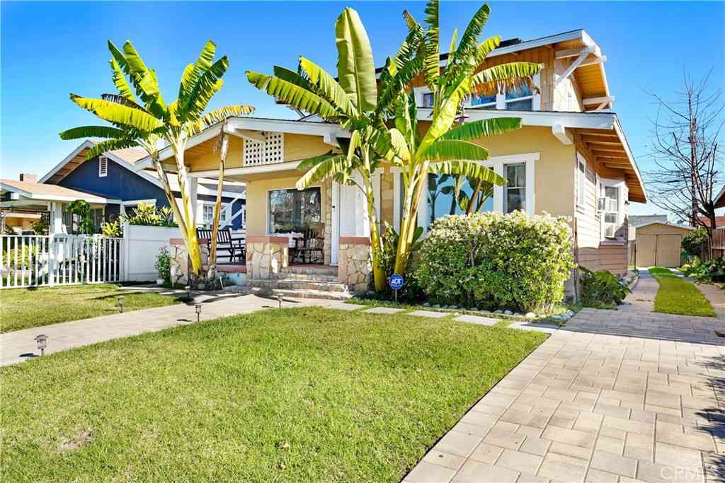 Homes For Sale - 4314 La Salle Avenue<br/> Los Angeles, CA 90062
