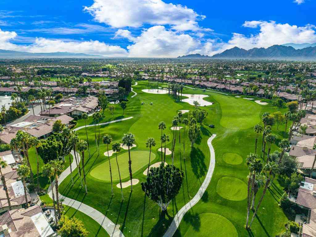 Homes For Sale - 321 Bouquet Canyon Drive<br/> Palm Desert, CA 92211