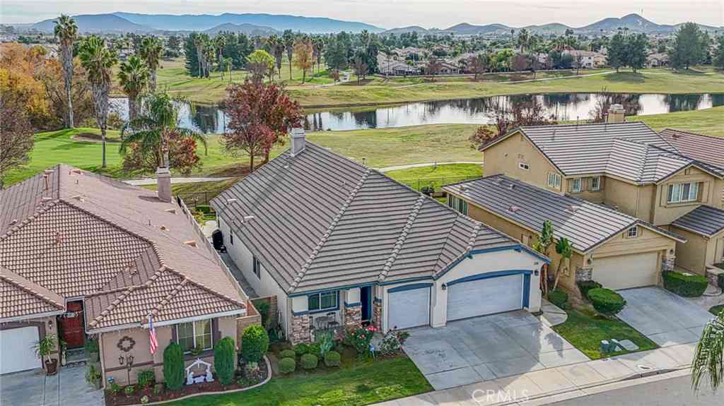 Homes For Sale - 29180 Meandering<br/> Menifee, CA 92584