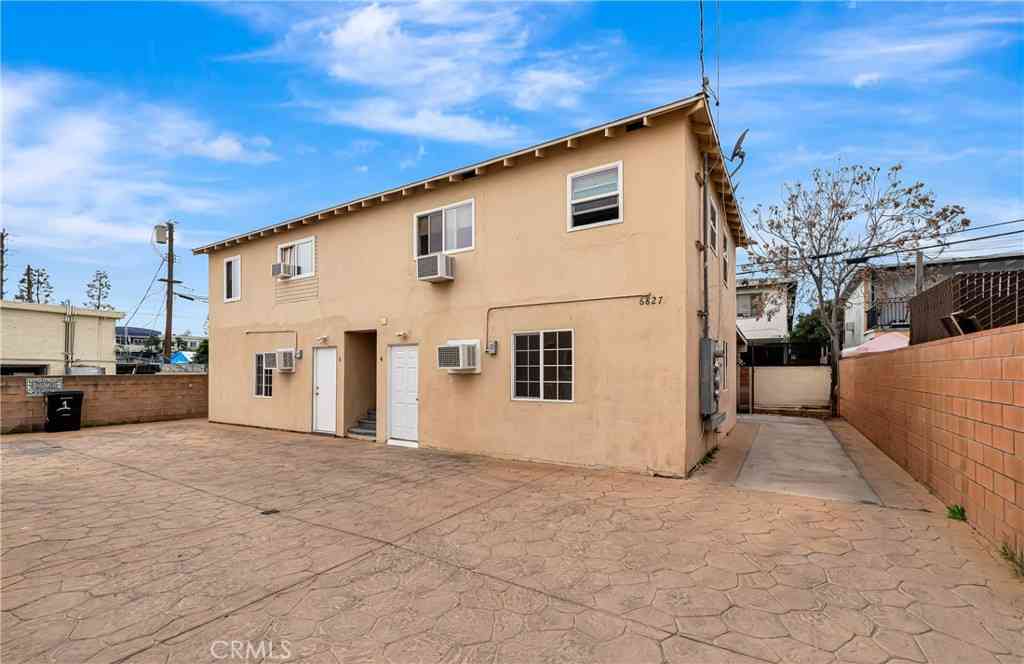 Homes For Rent - 6827 Simpson #4<br/> North Hollywood, CA 91605