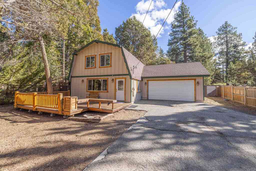 Homes For Sale - 43307 Sheephorn Road<br/> Big Bear, CA 92315