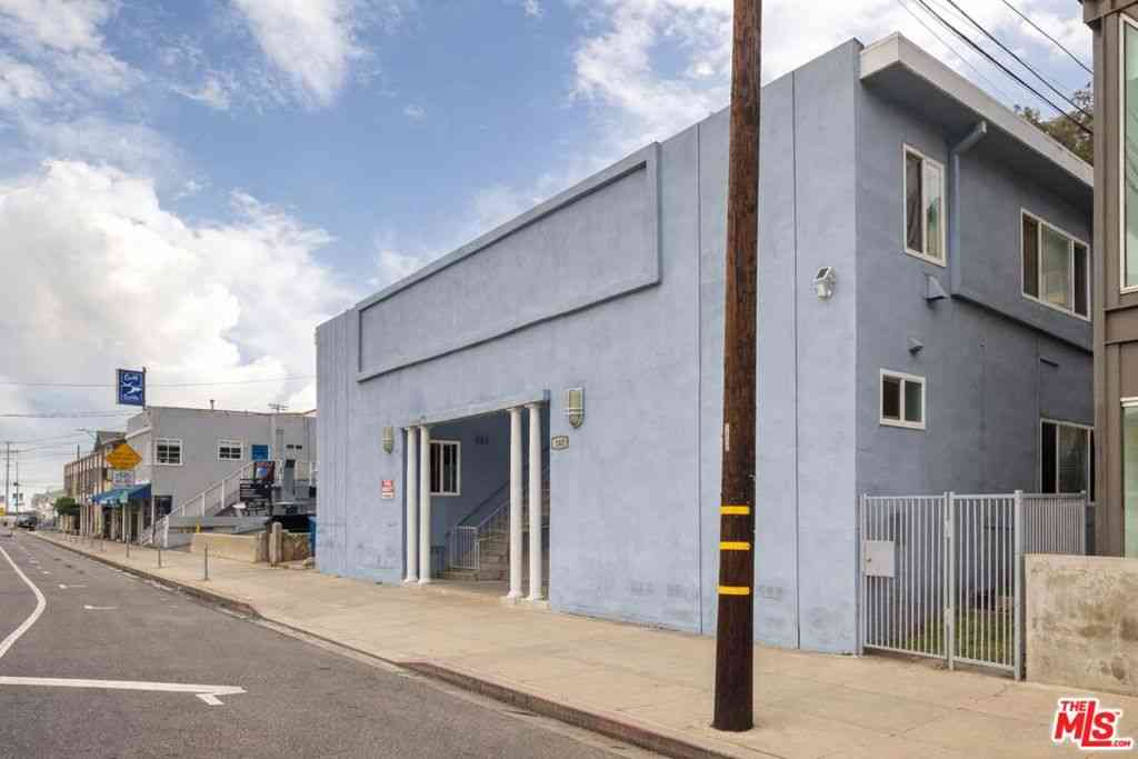 Homes For Rent - 161 W Channel Road #5<br/> Santa Monica, CA 90402