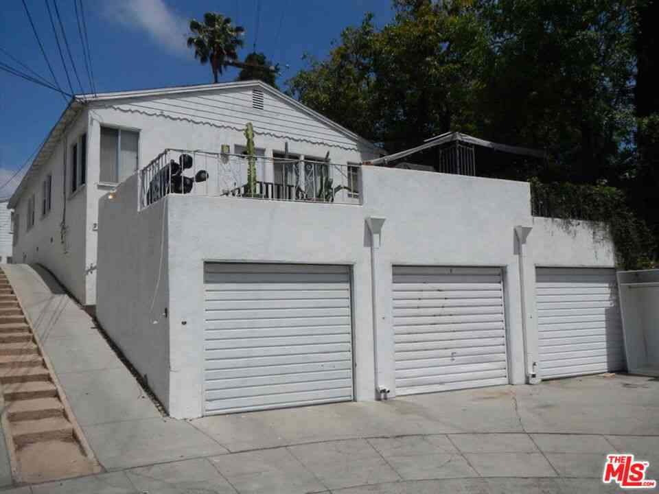 Homes For Sale - 975 Lucile Avenue<br/> Los Angeles, CA 90026