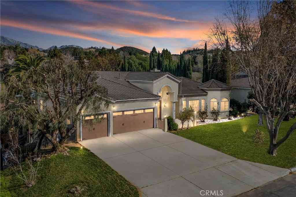 Homes For Sale - 13776 Meadow View<br/> Yucaipa, CA 92399