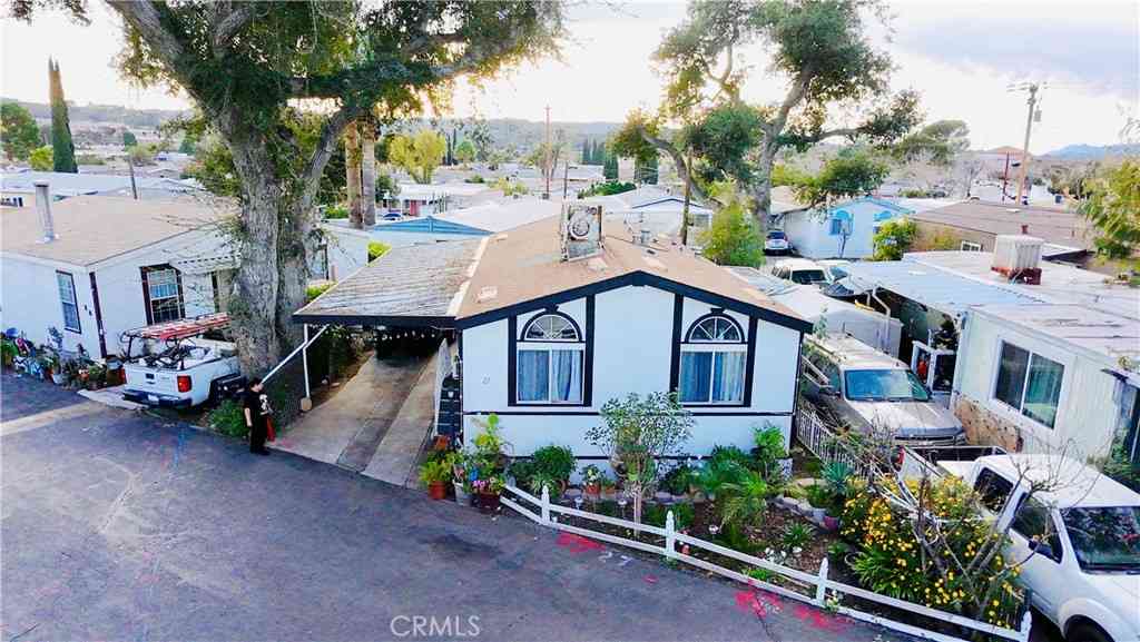 Mobile Home For Sale - 18540 Soledad Canyon Rd #27<br/> Canyon Country, CA 91351