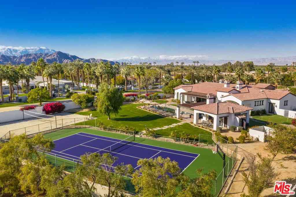 Homes For Sale - 50350 Vista Montana Road<br/> La Quinta, CA 92253