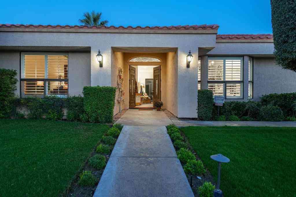 Homes For Sale - 21 Mission Palms W<br/> Rancho Mirage, CA 92270