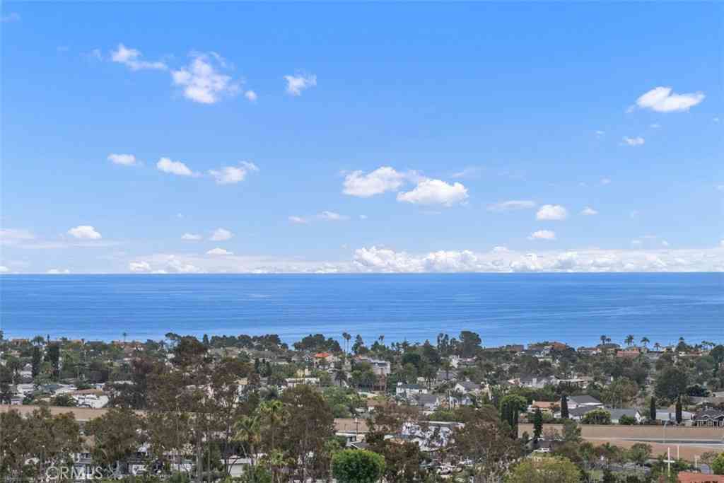 Homes For Rent - 4013 Via Manzana<br/> San Clemente, CA 92673
