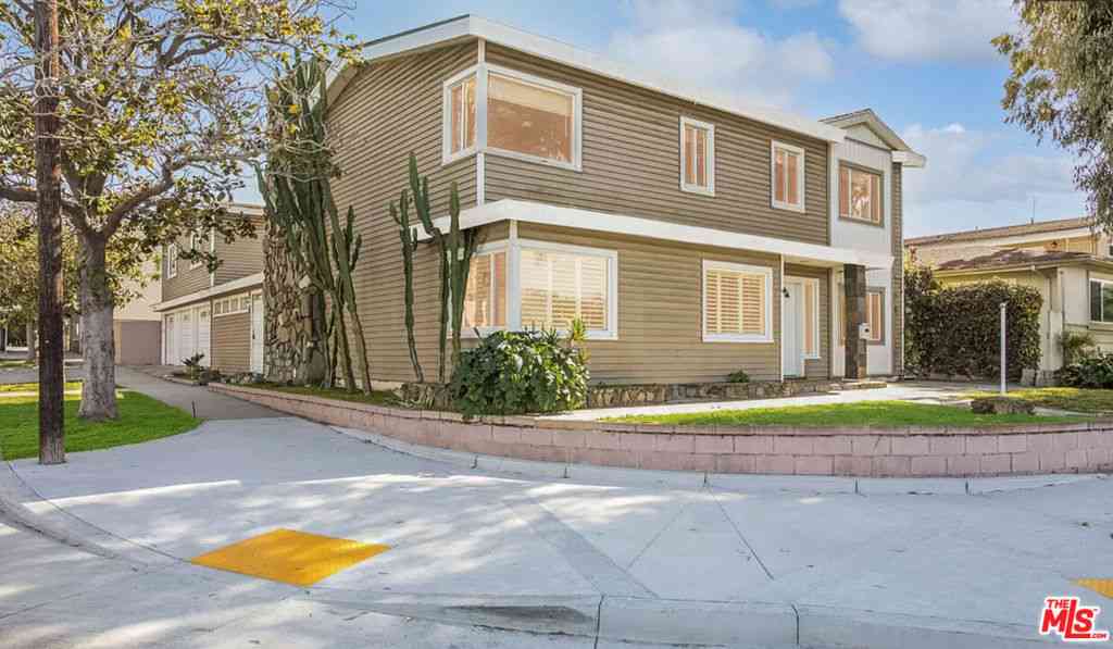 Homes For Sale - 8100 W 83rd Street<br/> Playa Del Rey, CA 90293