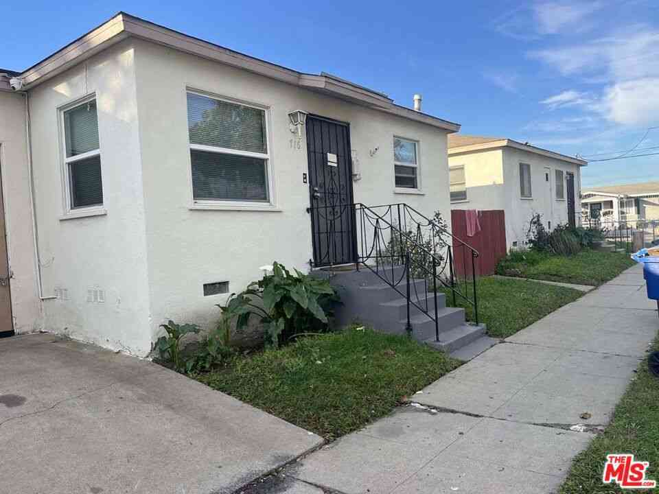 Homes For Sale - 1068 Mcdonald Avenue<br/> Wilmington, CA 90744