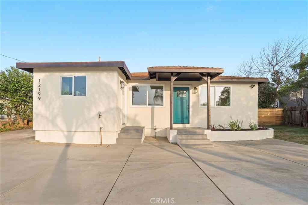 Homes For Sale - 12199 Bryant Street<br/> Yucaipa, CA 92399