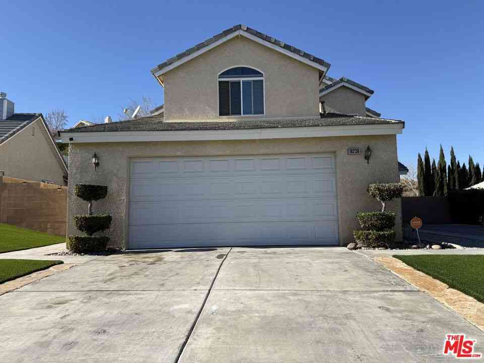 Homes For Sale - 18238 Kalin Ranch Drive<br/> Victorville, CA 92395