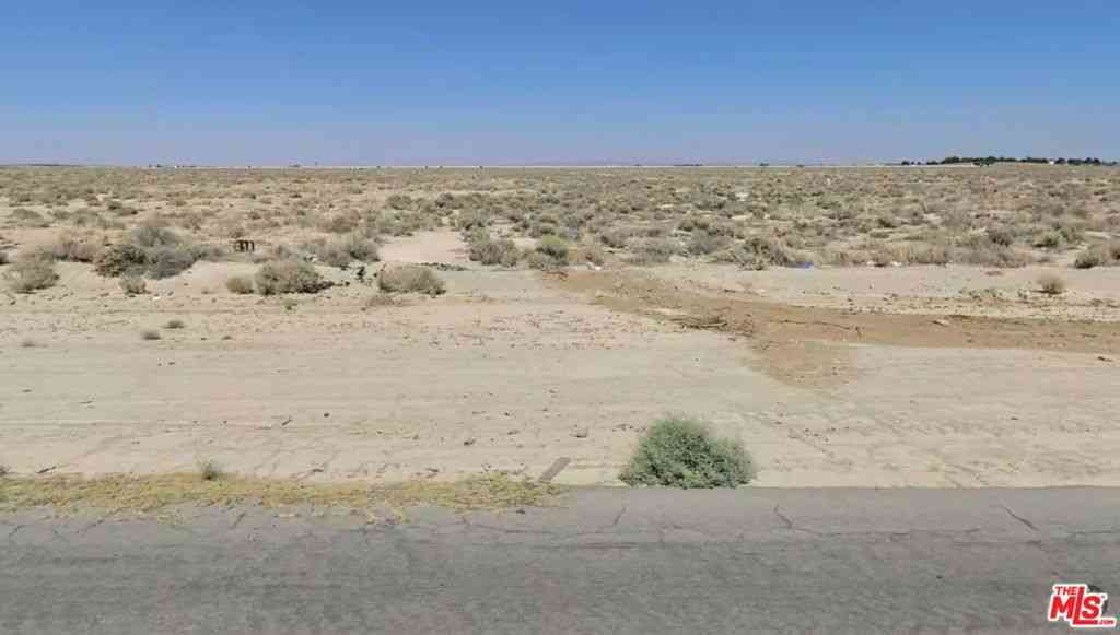 Vacant Land For Sale - 0 VAC Stw/vic Avenue #D8<br/> Lancaster, CA 93536