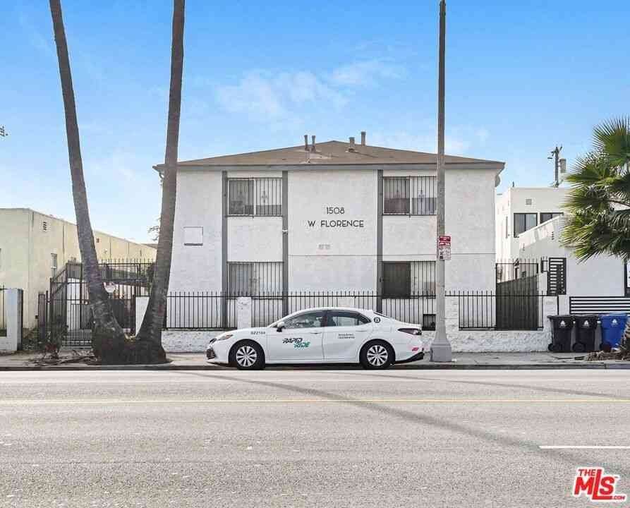 Homes For Sale - 1508 W Florence Avenue<br/> Los Angeles, CA 90047