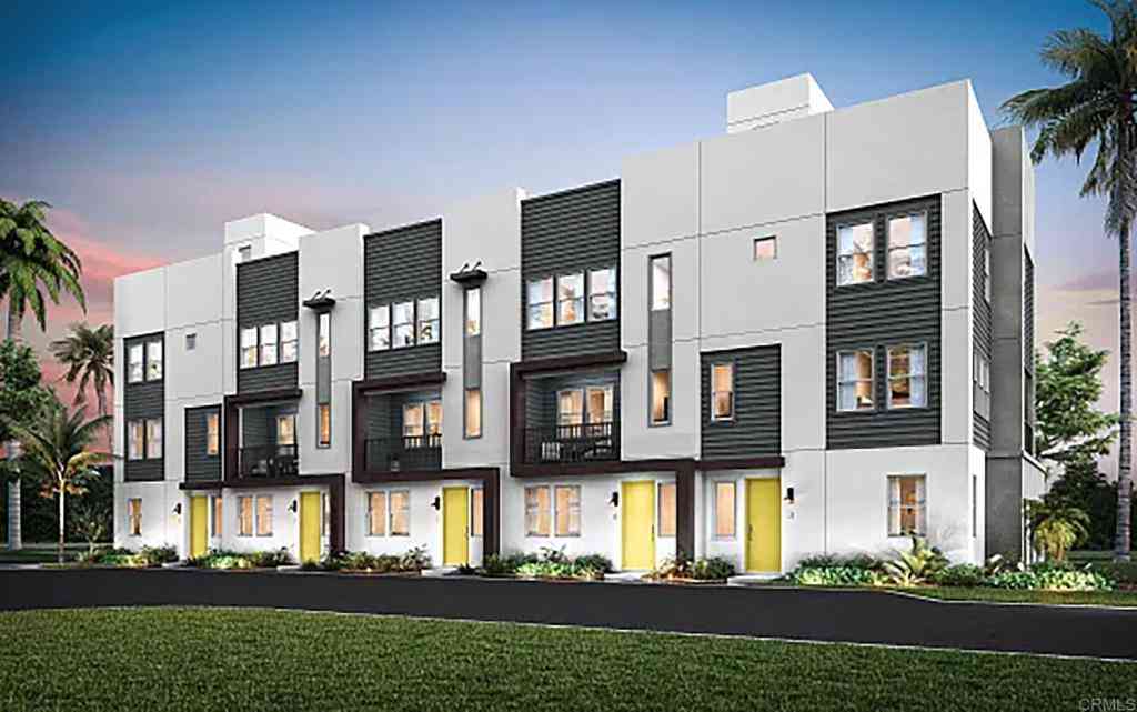 Townhouse For Sale - 917 Avenida Neptuno #3<br/> Chula Vista, CA 91911