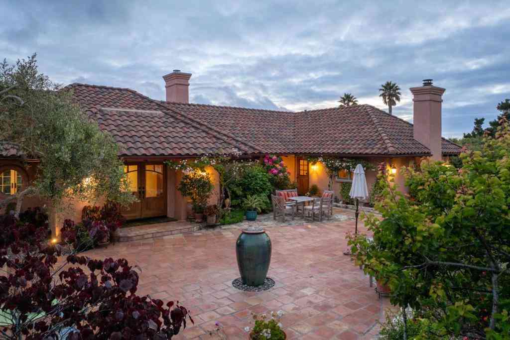 Homes For Sale - 25987 Rio Vista Drive<br/> Monterey County, Carmel, CA 93923