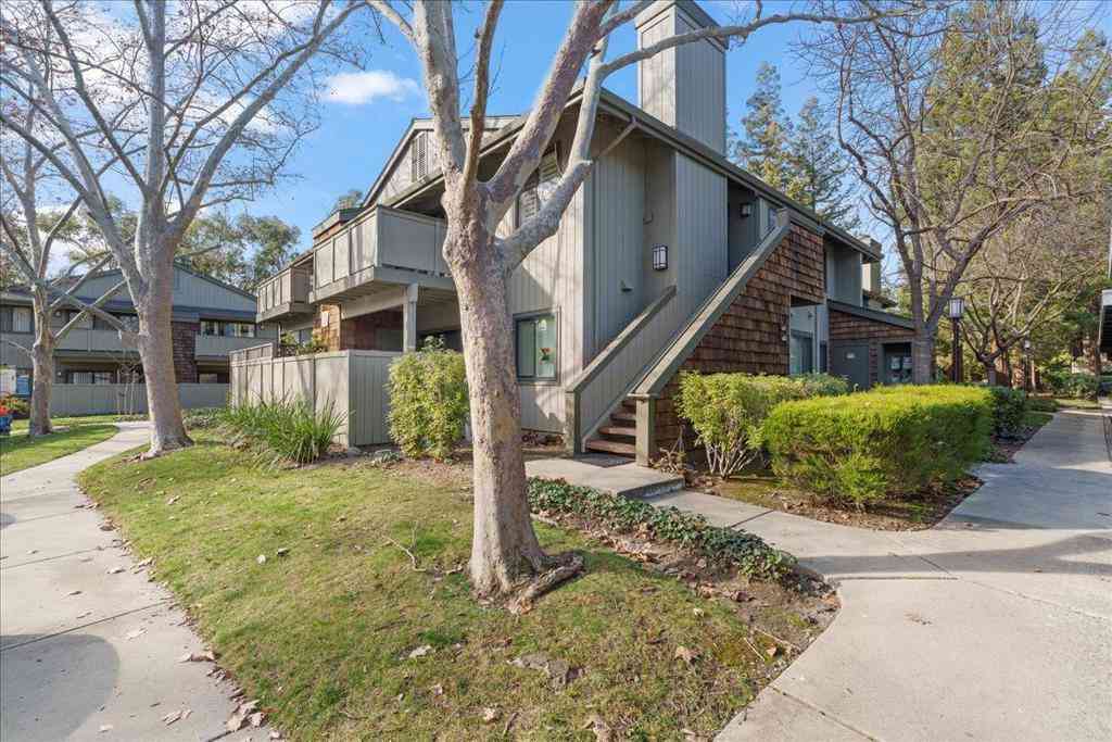 Condo For Sale - 1411 La Terrace Circle<br/> San Jose, CA 95123