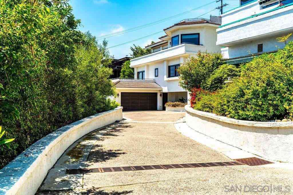 Homes For Rent - 2110 Locust St<br/> San Diego, CA 92106
