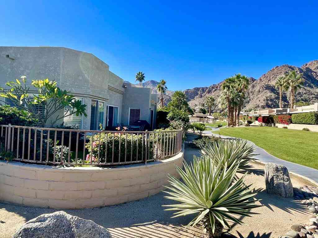 Condo For Rent - 48602 Paseo Tarazo<br/> La Quinta, CA 92253