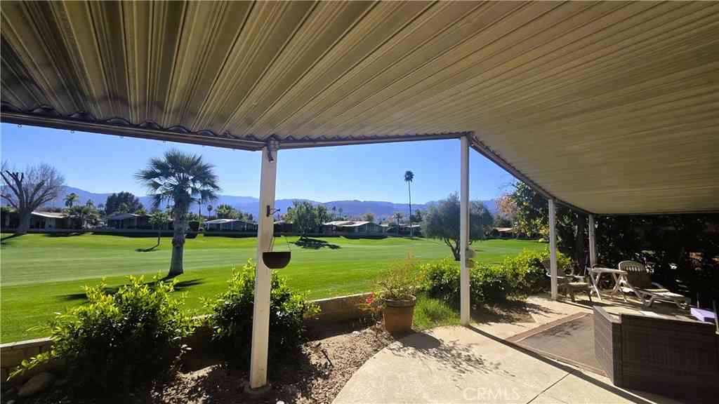 Mobile Home For Sale - 73450 Country Club #234<br/> Palm Desert, CA 92260