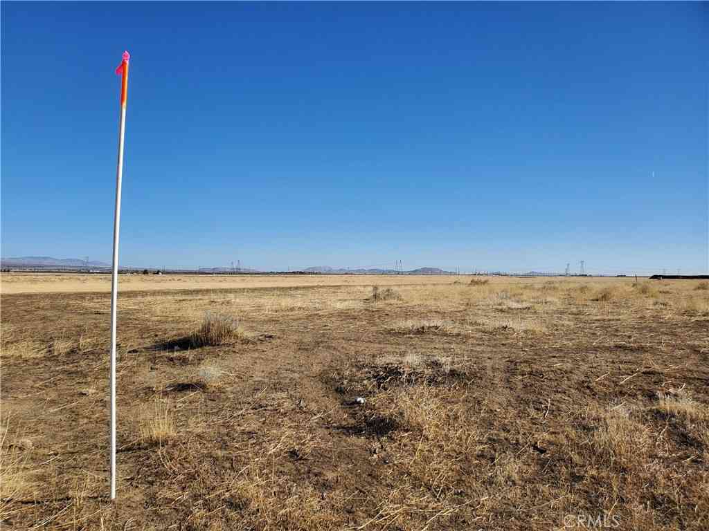 Vacant Land For Sale - 2 AC 168th Street W<br/> Lancaster, CA 93536