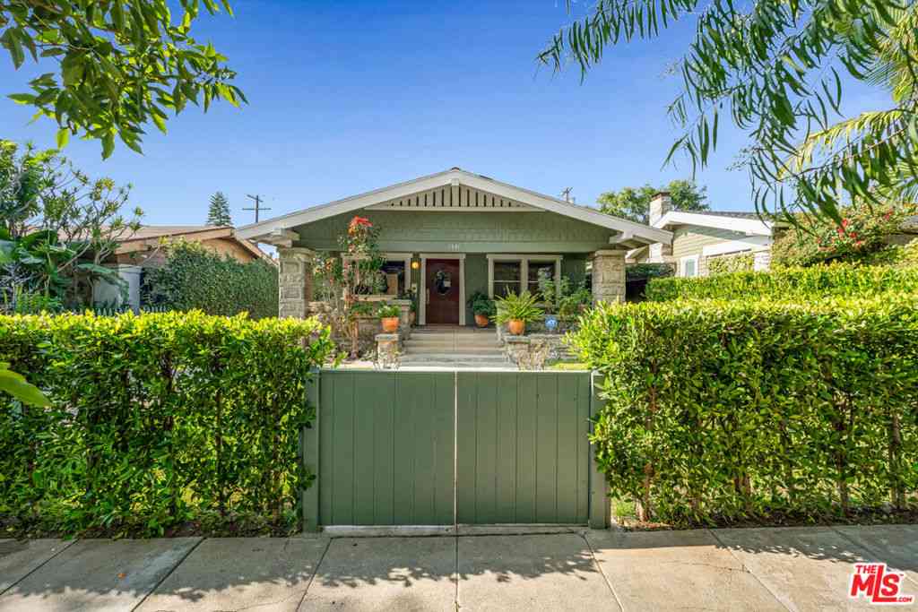 Homes For Sale - 1331 N Cherokee Avenue<br/> Los Angeles, CA 90028