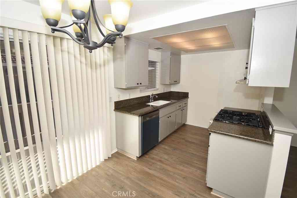 Condo For Rent - 9872 Highland #B<br/> Rancho Cucamonga, CA 91737