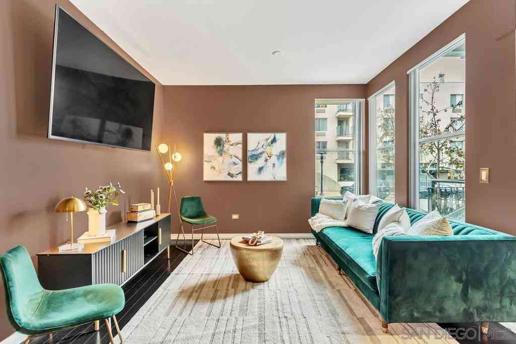 Condo For Sale - 101 Market Street #116<br/> San Diego, CA 92101
