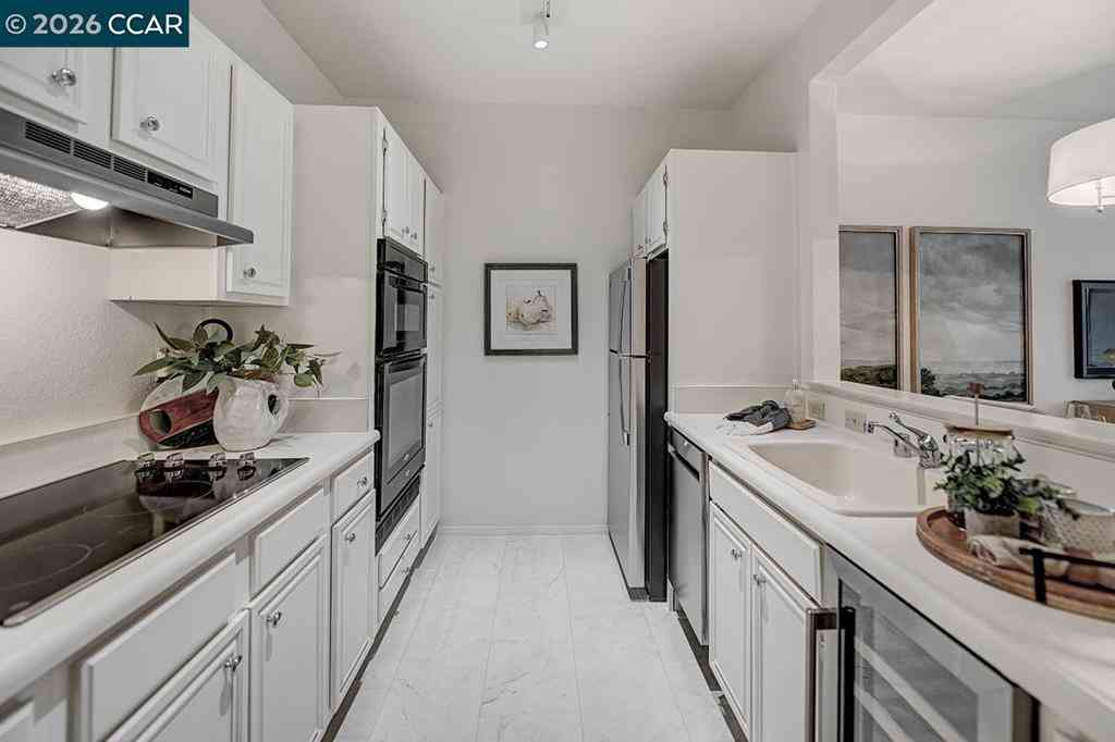 Condo For Sale - 1860 Tice Creek Dr #1306<br/> Walnut Creek, CA 94595