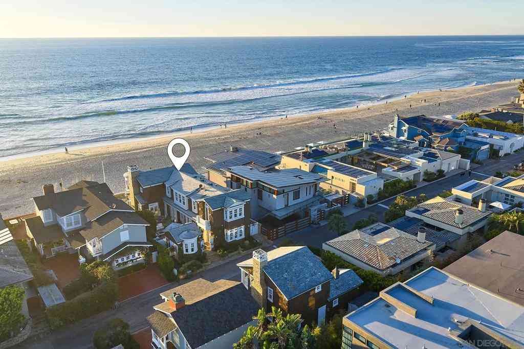Homes For Rent - 2720 Ocean Front<br/> Del Mar, CA 92014