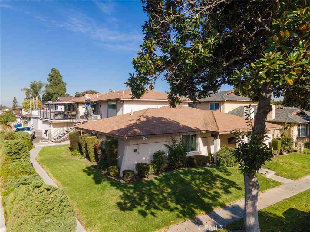 Condo For Sale - 1215 S Athena Way<br/> Anaheim, CA 92806