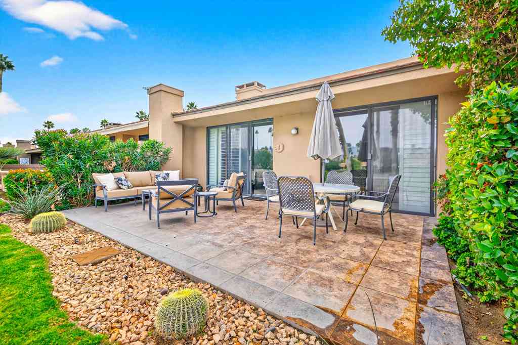 Condo For Sale - 76532 Hollyhock Drive<br/> Palm Desert, CA 92211