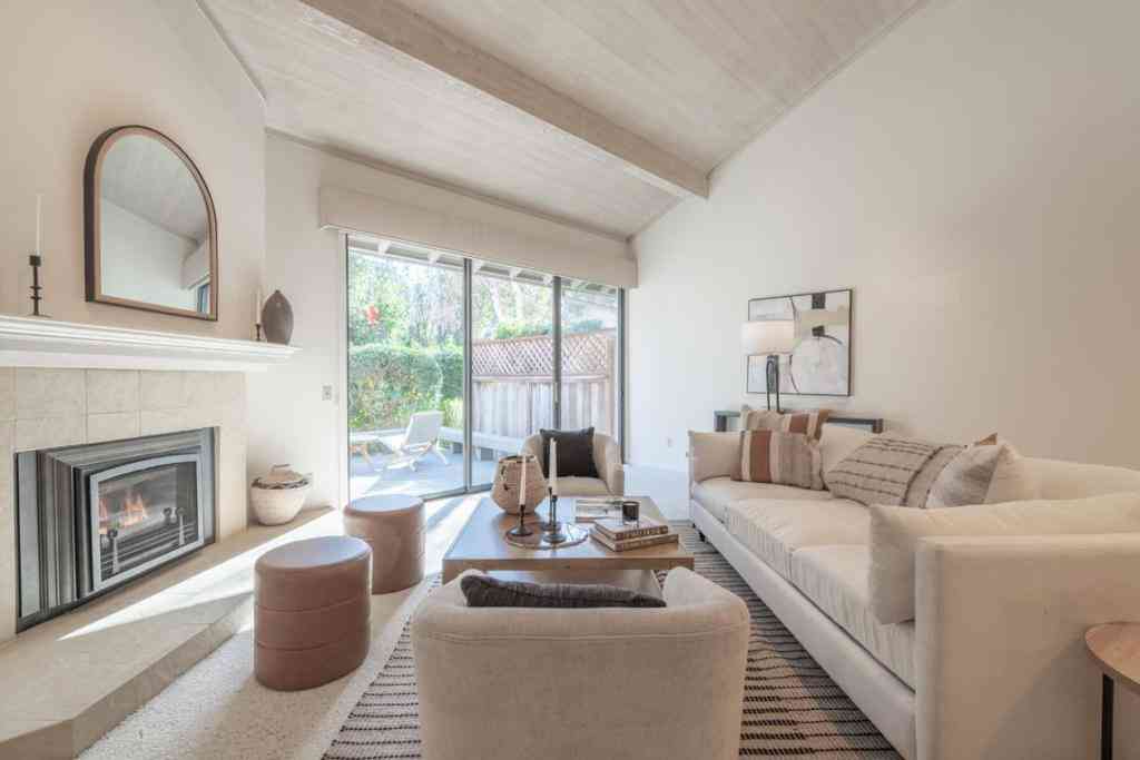 Townhouse For Sale - 9542 Maple Court<br/> Carmel, CA 93923