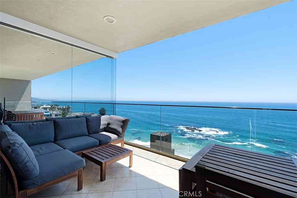 Condo For Rent - 31755 Coast #403<br/> Laguna Beach, CA 92651