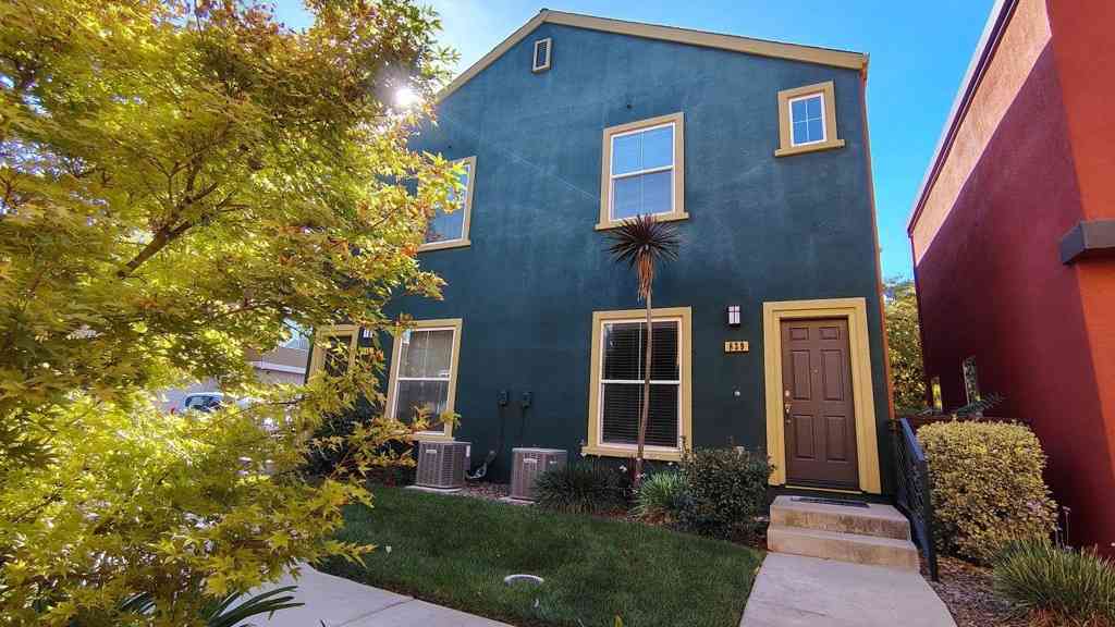 Homes For Sale - 839 Copper Lane<br/> Yolo County, West Sacramento, CA 95691