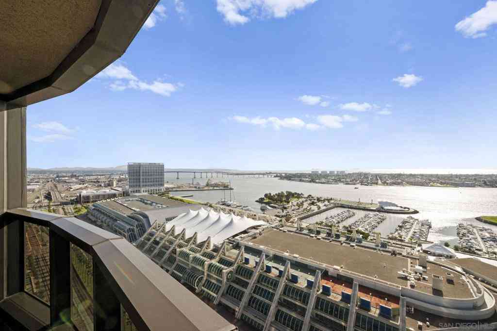 Condo For Sale - 100 Harbor Dr #3005<br/> San Diego, CA 92101